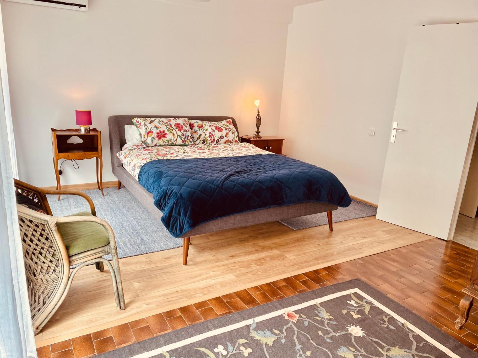 Elegant, Spacious, Central Apartment Nice Ngoại thất bức ảnh